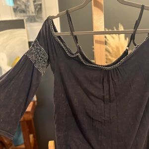 Cold Shoulder knit top Western